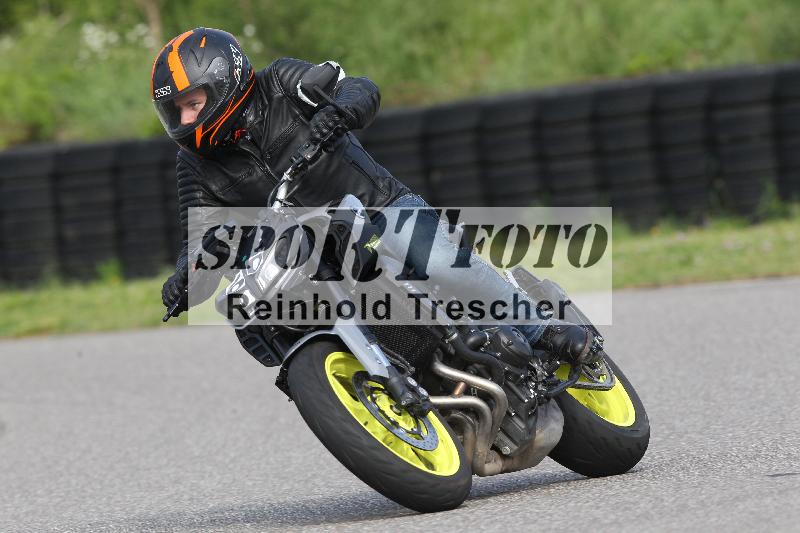 /Archiv-2025/10 23.04.2025 Cornu Master School ADR/gruen-vert/60